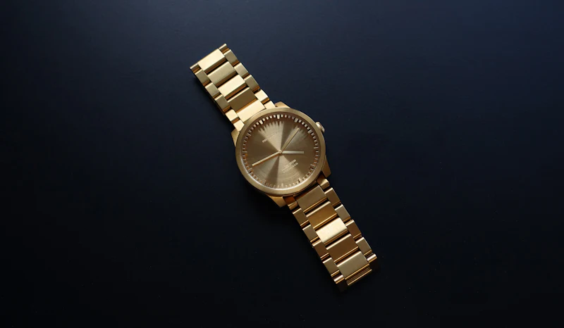 Reloj dorado